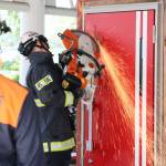 ドア切断 閉じ込め事故に備え救出訓練 名張消防署