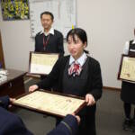来店客と局員が連携 特殊詐欺の被害防ぐ 伊賀署が感謝状