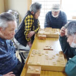 一手一手に集中 将棋サークル 上野西部地区市民センター