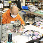 途上国で雇用拡大「貧困救う」 革製かばんなど製造・販売 丸富商会