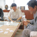 俳句の楽しさ伝えるカードゲーム 名張にも 制作費CFで募る