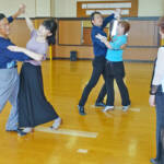 心地良くダンス楽しむ ソシアルいが