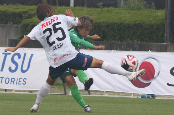 くノ一7連勝　スぺ大阪に1‐0　なでしこ1部
