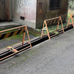 側溝の鉄製ふた8枚盗難被害 名張市下比奈知の市道で