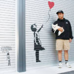 名張にバンクシーの絵⁈ 仕掛け人「地域の映えスポットに」