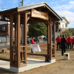 「かぼちゃ公園」に東屋設置 名張LCの創立50周年記念