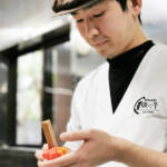 伊賀ドキの人 和菓子で笑顔に 歴史紡ぐ4代目