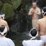 岡八幡宮で初みそぎ 伊賀市