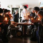 東日本大震災14年 地震発生時刻に黙とう キャンドル手に名張で