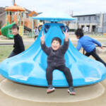 「かぼちゃ公園」にインクルーシブ遊具登場 回る富士山!? 名張市