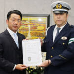 横断歩道は歩行者優先 メイハンを「ACTION38」推進事業所に指定 名張署