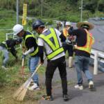 「草伸びる前に」通学路で除草ボランティア 伊賀の建設会社