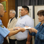 このまち良くし隊、3人に任命書 犯罪被害防止へ活動 名張署