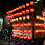 宵々山でちょうちん点灯 市街地にお囃子響く 伊賀・上野天神祭