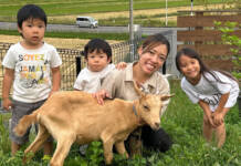 らぶペット ヤギの「ちゃいろー」髙木さん家族 名張