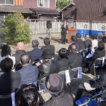 乱歩生誕地碑、除幕から70周年 名張でセレモニー 孫や著名作家ら出席