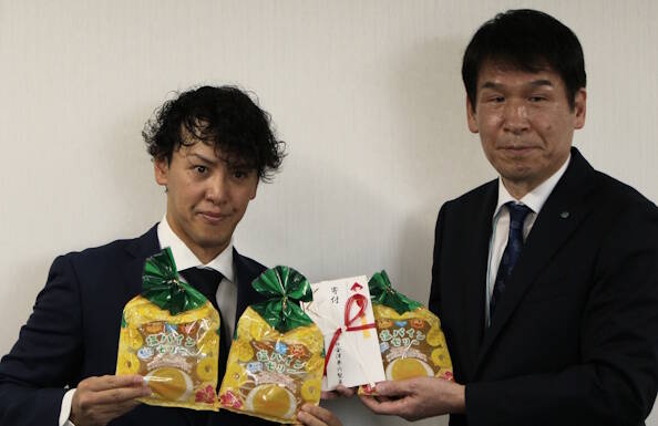 全児童にフルーツゼリー贈る 伊賀市の製菓会社