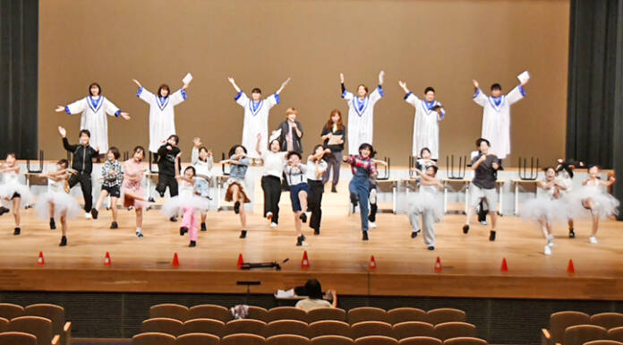 子ども表現ミュージカル「サタンクロース」 21日・伊賀市文化会館