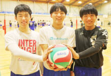 勝ち上がれ春高バレー② 強力な攻撃陣支える 松阪工業の3人