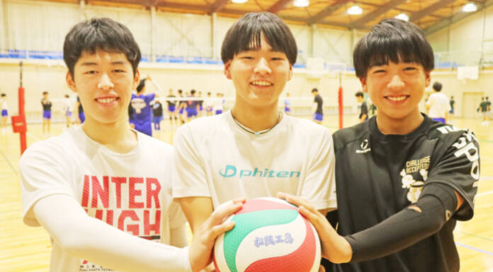 伊賀から春高バレー② 強力な攻撃陣支える 松阪工業の3人
