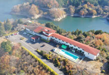 半世紀の歴史に幕へ 老朽化で 名張・青蓮寺レークホテル