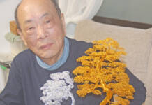 針金アートに熱中 干支や縁起良い題材も 名張の福森さん