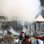 木造住宅燃える火災 名張市青蓮寺