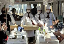 伊賀鉄道の「甘いもんとれいん」 予約受付始まる 2月21日運行