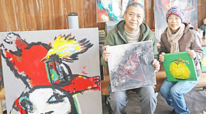 中国から伊賀へ「アートの拠点に」 自宅兼アトリエは元温浴施設