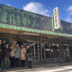 120年の老舗「住沢百貨店」閉店へ 住民ら惜しむ声 縁結びも 伊賀市