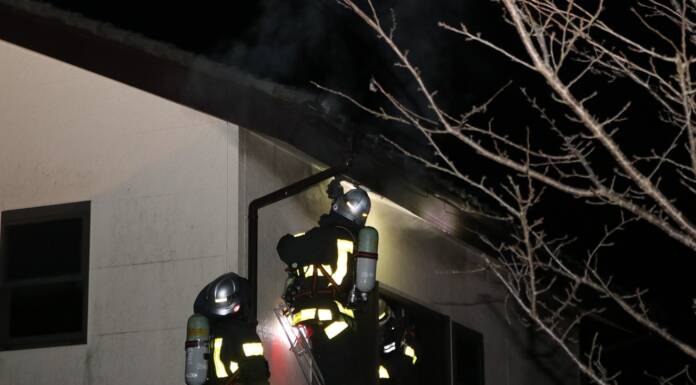 民家で火災 1人救急搬送 伊賀市下柘植