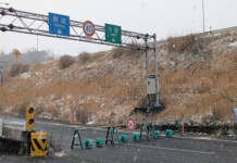 大雪で名阪国道が通行止め 三重県管理の国道の一部も