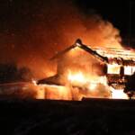 2階建て民家で火災 けが人の情報なし 伊賀市柘植町