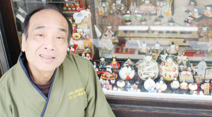 城下町彩る「おひなさん」 伊賀・上野本町通り周辺 3月3日まで