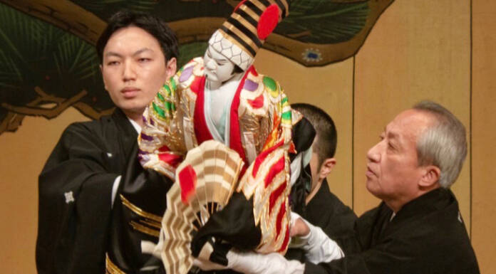 人間国宝に師事11年 文楽の次代担う人形遣い 名張出身の桐竹勘昇さん