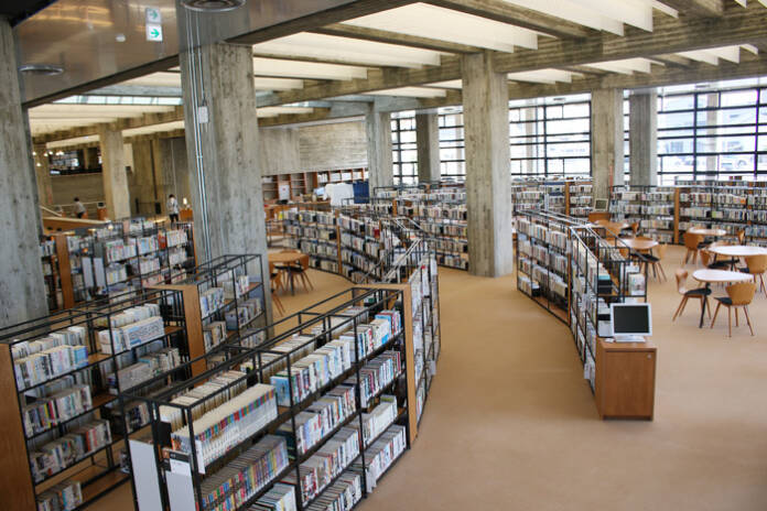 新図書館1階