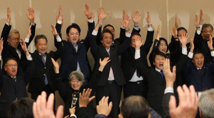 名張市長選 現職の北川氏再選 元四日市市議の新人破る