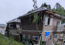 台風6号の強風か 倒木で住宅損壊、1人けが 名張市つつじが丘
