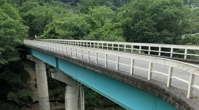 青蓮寺湖で身元不明の女性遺体 釣り客が橋の下で発見 名張