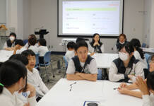 「なぜこの仕事に?」小学生が社員に質問 名張の工場でキャリア教育