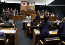 違法な駐車場使用料の徴収 補正予算の一部修正案を否決 伊賀市議会