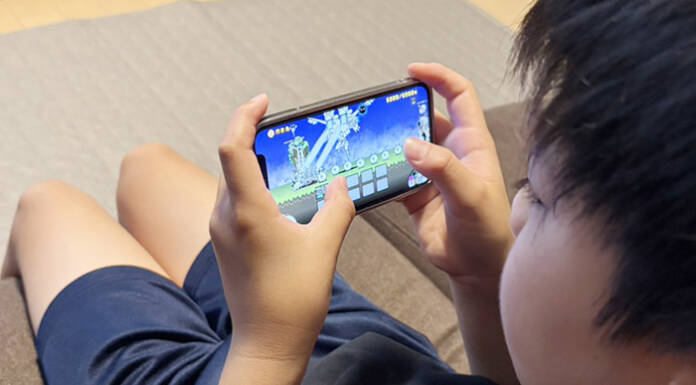 スマホ所有、平均10・2歳 夏休みに親子でルールを