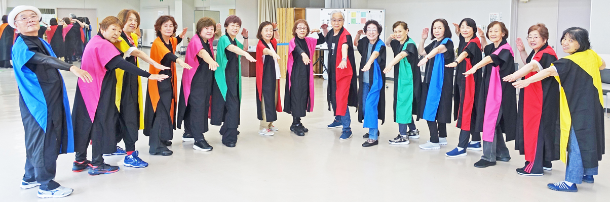 年中楽しむ盆踊り　名張・梅が丘のシニアクラブ
