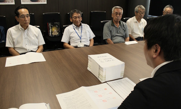 産廃処分場に反対　地元住民ら5千筆超の署名提出　伊賀市で