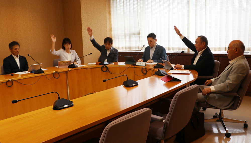 固定資産税引き上げ案、総務企画委で可決　名張市議会