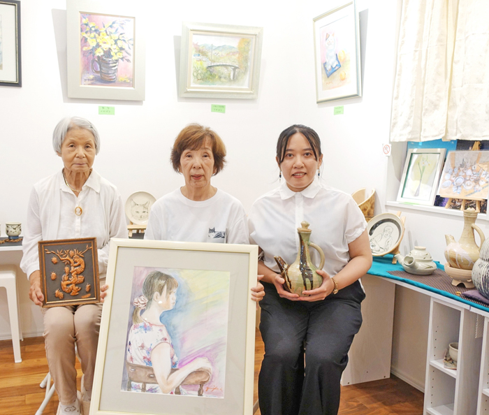 絵画と陶器のコラボ展　12月27日まで伊賀のギャラリーで